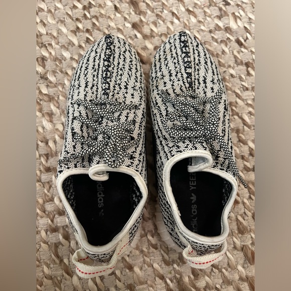 Adidas Yeezy Boost Sneakers - Picture 1 of 14